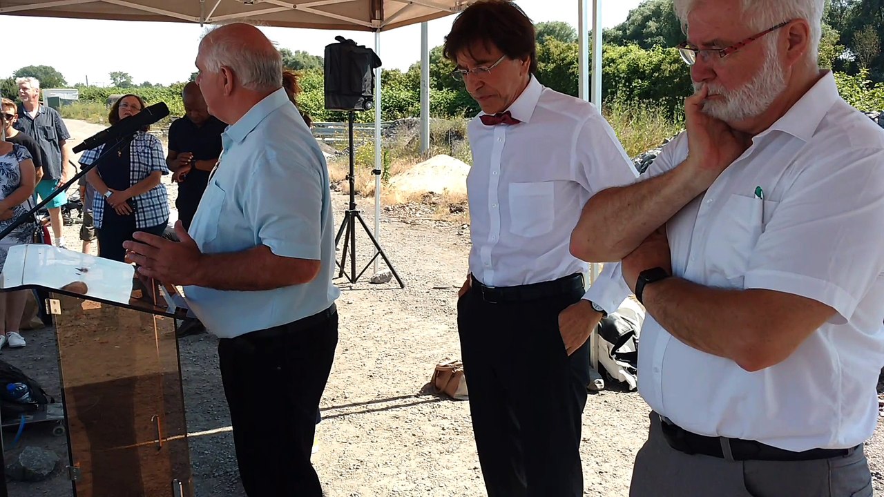 Mons: discours pour le 1er coup de pelle du ska...
