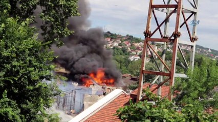 Beykoz'da Eski Kundura Fabrikasının Olduğu Bölgedeki Yangın