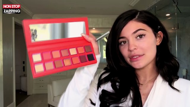 Kylie Jenner : Son maquillage naturel en 37 étapes dévoilé ! (Vidéo)