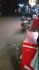 Bushra Bibi Ex Husband Khawer Manika Entering PakPattan by doing Sajda