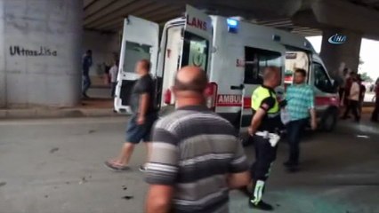 Otomobilin çarptığı servis aracı takla attı; 8 yaralı