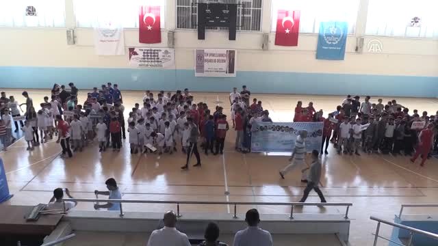Bitlis'te Yaz Spor Okulları Açıldı