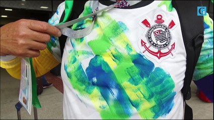 Torcedores voltam da Rússia