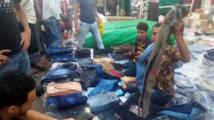 حركة الاسواق في عدن لشراء مستلزمات العيد في صباح رمضان