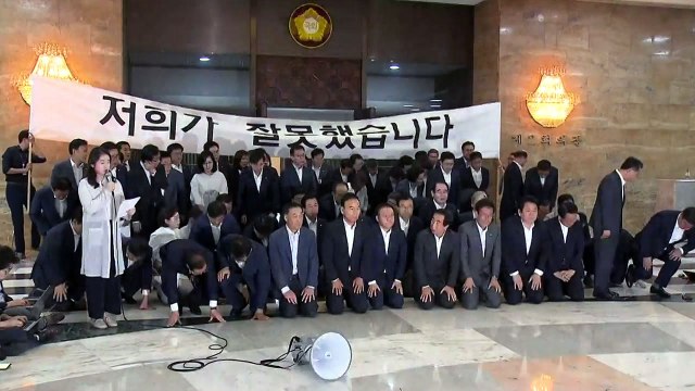 한국당, 계파 갈등 최고조...분당 가능성도? / YTN