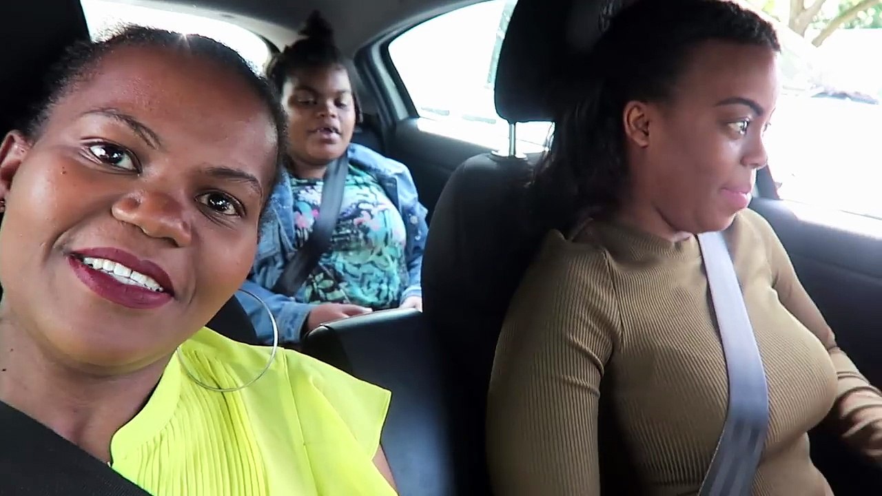 VLOG - NOUVELLE COIFFURE D'HIKMA   MAMAN RATE SON RDV #SAKINAFAMILY