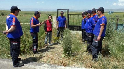 Kayıp Leyla için köy mezarlığı tamamen aranarak kazı yapıldı