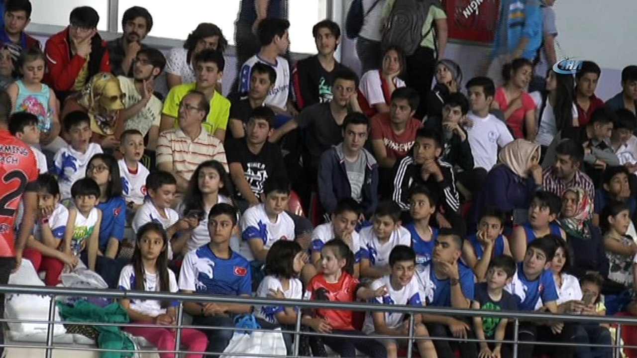 15 bin öğrenciye Yaz Spor Okulları sayesinde sp...