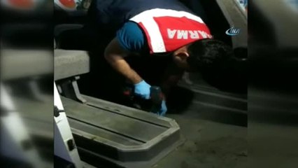 Jandarmanın Takip Ettiği Minibüsten 46 Kilo 548 Gram Eroin Ele Geçirildi