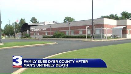 Télécharger la video: Family Files Lawsuit After Man Overdoses in Tennessee Jail