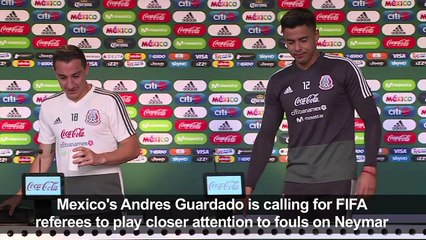 Mexico's Guardado calls for refs to deal with Neymar's diving