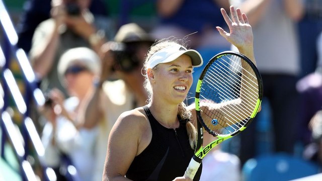 WTA Eastbourne: Wozniaki bt Kerber (2-6 7-6 6-4)