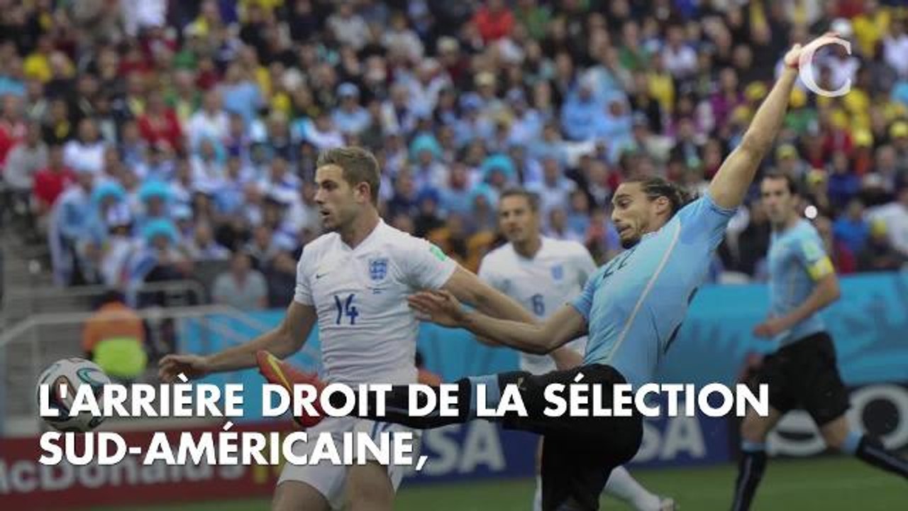 PHOTOS. Uruguay-Portugal : Martín Cáceres, LE beau gosse uruguayen très sexy qui va vous faire aimer le foot