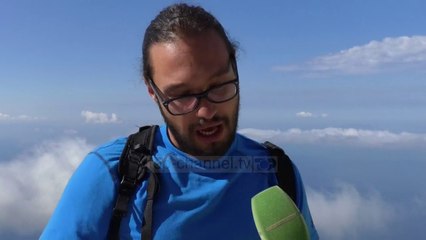 Скачать видео: Nga deti, në mal. Të moshuarit, për alpinizëm në malet e Vlorës - Top Channel Albania - News - Lajme