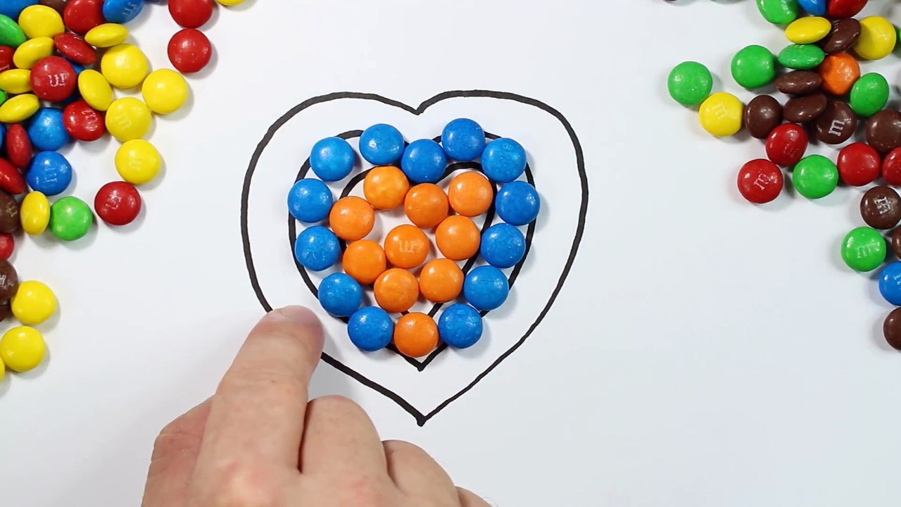 Dessinez et coloriez le coeur d'arc-en-ciel avec des bonbons - Coloriages pour enfants - Couleurs d'art pour des enfants