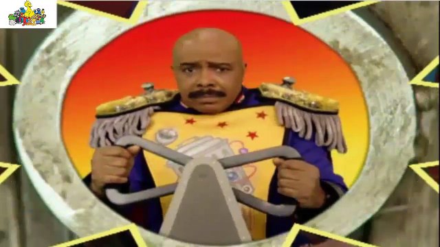 The Adventures of Trash Gordon a giant space chicken - Sesame Street