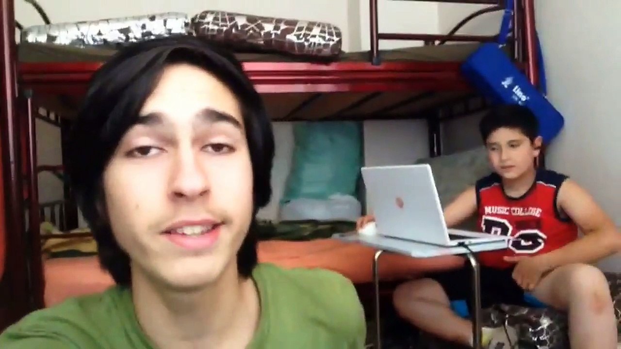 KARDEŞİME KURAN KURSUNA GEÇ KALDIN ŞAKASI !