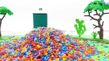 Tayo the Little Bus and friends drink color water and pooping.