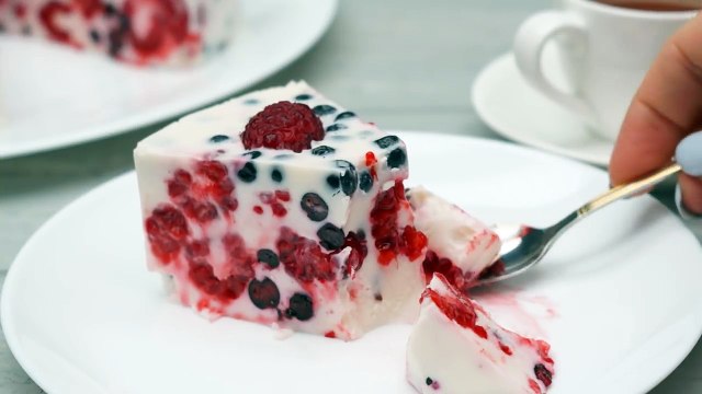 Ягодный торт без выпечки за 15 минут. Вкусно, Быстро и Просто!