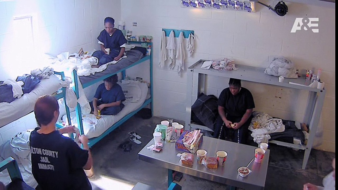 60 Tage Undercover im Knast #45 Der Teufel trägt pink