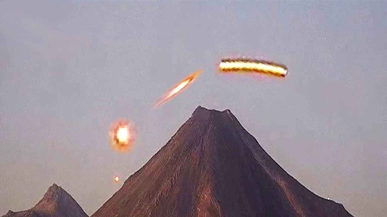 Top 10 Scenes of UFOs and UFO Orbs in 2018
