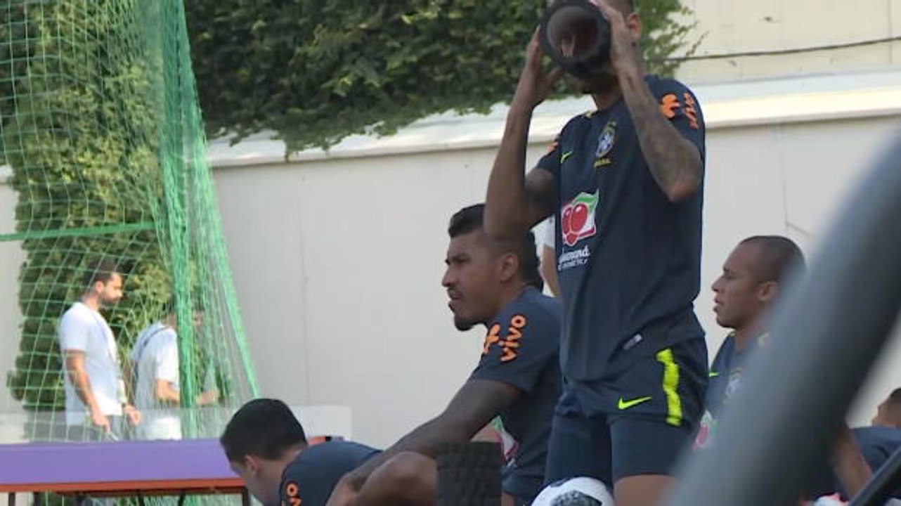 Neymar Tampak Santai Di Sesi Latihan Jelang Laga Melawan Meksiko