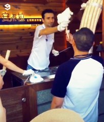 Турецкий продавец мороженого