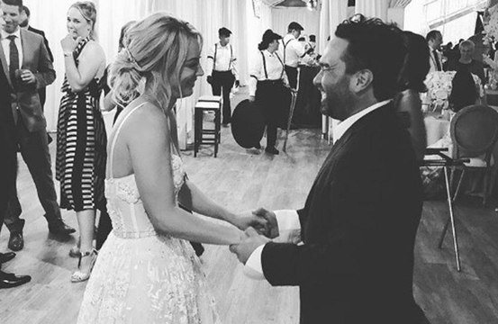 Johnny Galecki congratulates 'fake wife' Kaley Cuoco