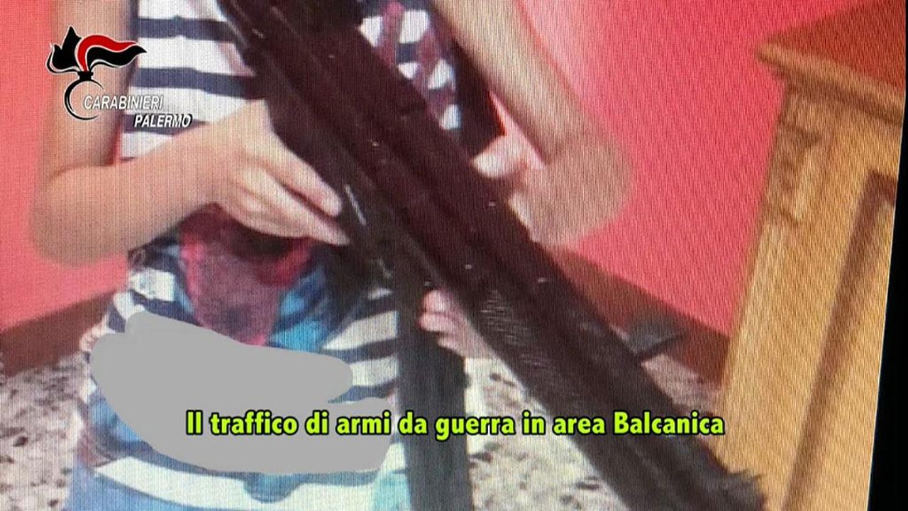 Waffen, Gold und Menschen geschmuggelt: 17 Verdächtige festgenommen