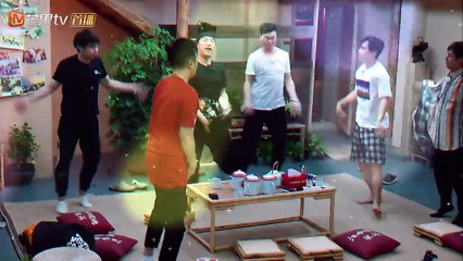 《向往的生活2》：蘑菇屋舞蹈教室开开课了！舞神黄渤亲自授课，刘宪华连表情都同步 Back to Field S02【湖南卫视官方频道】