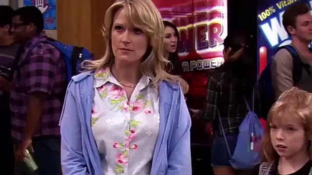 Victorious s 4 ep 8 Robbie Sells Rex