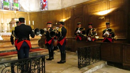 Demigny: trompes de chasse de la Garde Républicaine et timbales