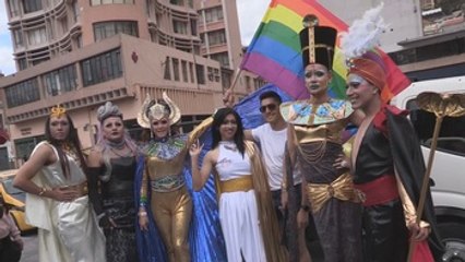 La marcha del Orgullo Gay en Quito reivindica la diversidad y nuevos retos LGTBI
