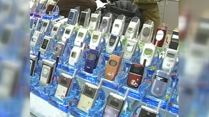 휴대전화 서비스 30년 맞아 9일부터 특별전 / YTN