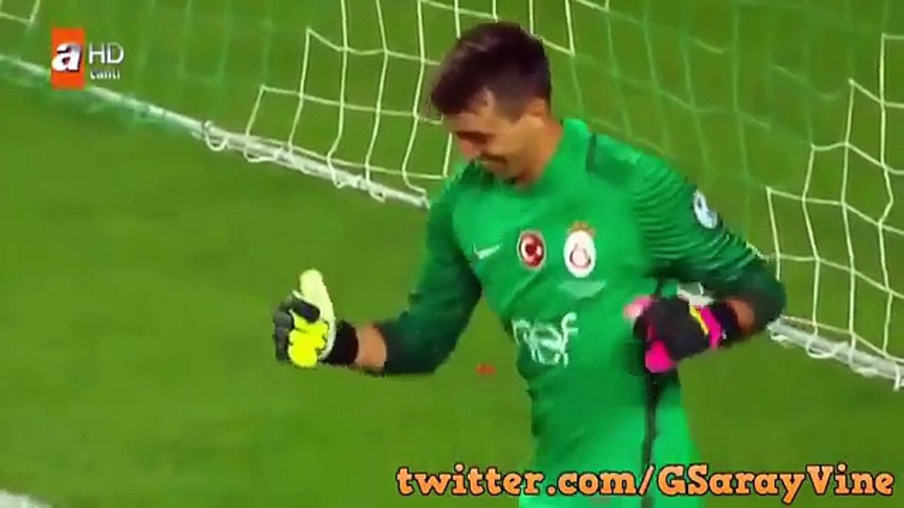 fernando muslera dance