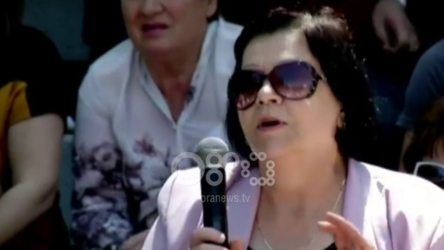 Qytetarja i ankohet për inxhinieren, Rama: Shko në bashki! Banorja: Ashtu është por nuk është ashtu!