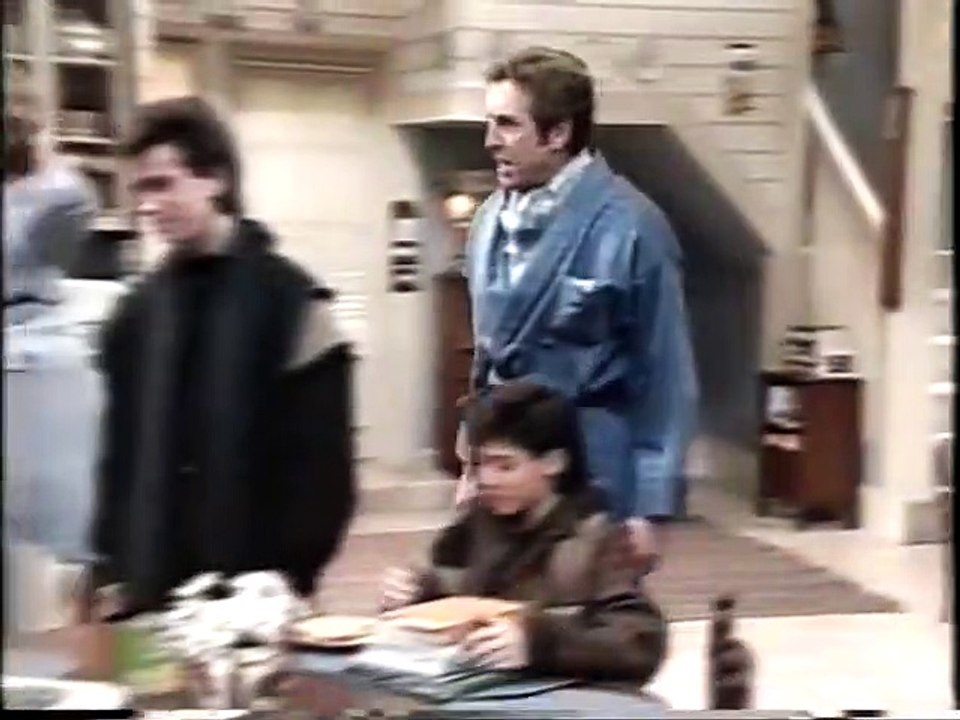 Nearly Departed S01E01