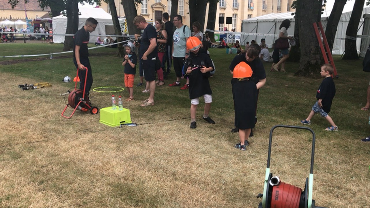 La fête des enfants au château de Bénouville ba...