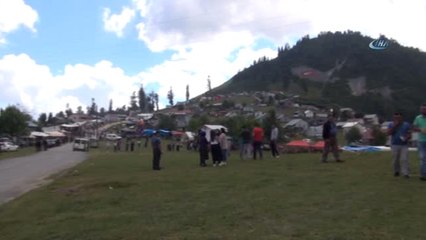 Asırlık Yayla Şenliği Geleneklerini Sürdürüyorlar