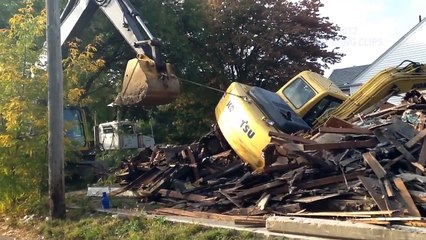 HUGE FAIL!!....Damn!! ...Heavy Excavator Demolition Fail Ever!! [Best Compilation #3]