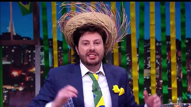 Chamada Arraiá do The Noite com Danilo Gentili (27/06/18) Entrevista com Paula Fernandes | SBT 2018
