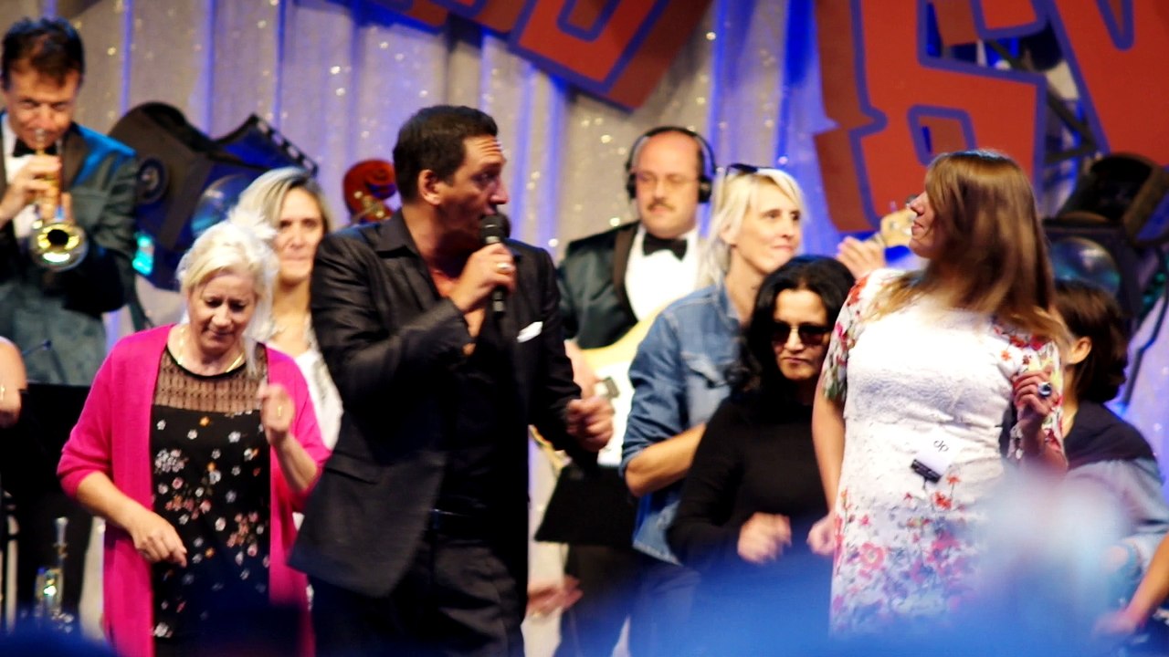 Dany Brillant fait danser les St-Avertinoises