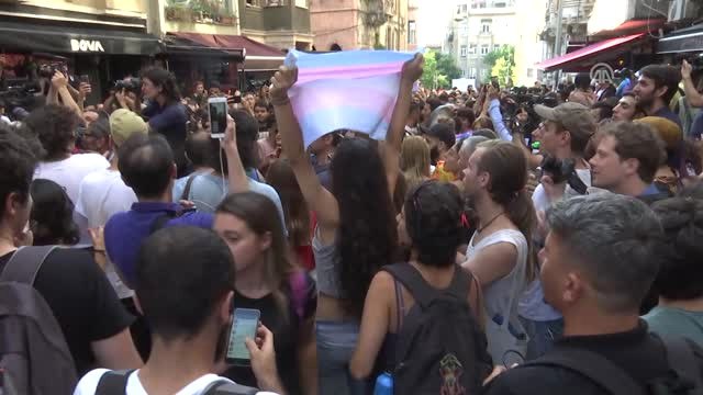 Beyoğlu'nda İzinsiz Gösteriye Polis Müdahalesi - İstanbul