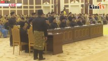 Live: Majlis angkat sumpah Menteri Kabinet di Istana Negara