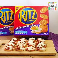 Estas mini pizzas en galleta son perfectas para disfrutar de la fiesta del fútbol...
