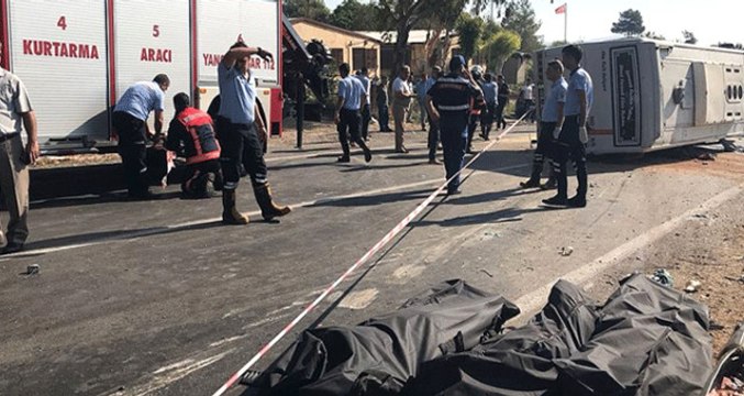 Mersin'de Tarım İşçilerini Taşıyan Otobüs Devrildi: 3 Ölü, 30 Yaralı