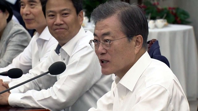 문 대통령 복귀 첫 메시지 노동시간 단축, 과로 사회 벗어나는 계기 / YTN