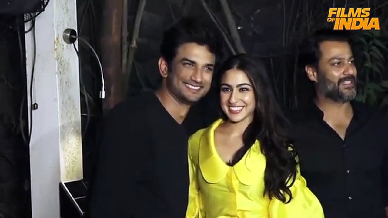 Sara Ali Khan and Sushant Singh Rajput Funny Moment at Kedarnath Wrap Up Party