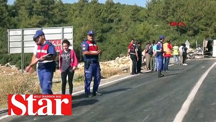Mersinde otobüs devrildi: Çok sayıda ölü ve yaralı var