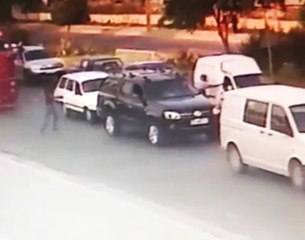 Konuşurken Cep Telefonunu Çaldılar